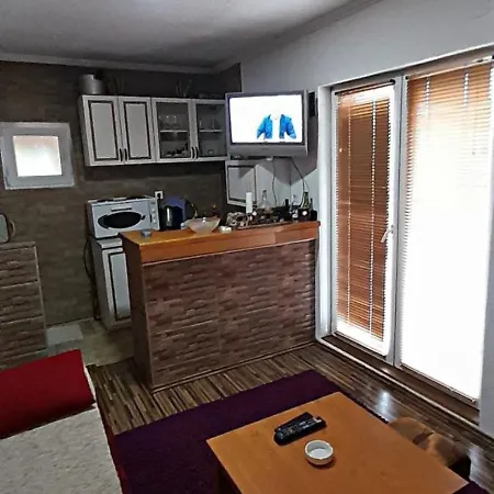 Vikendica Za Odmor Krivaja Sa Privatnom Plazom Hébergement de vacances Zavidovici